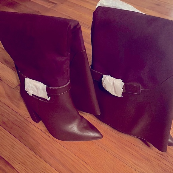 Brand New Heeled Boots - Picture 3 of 7